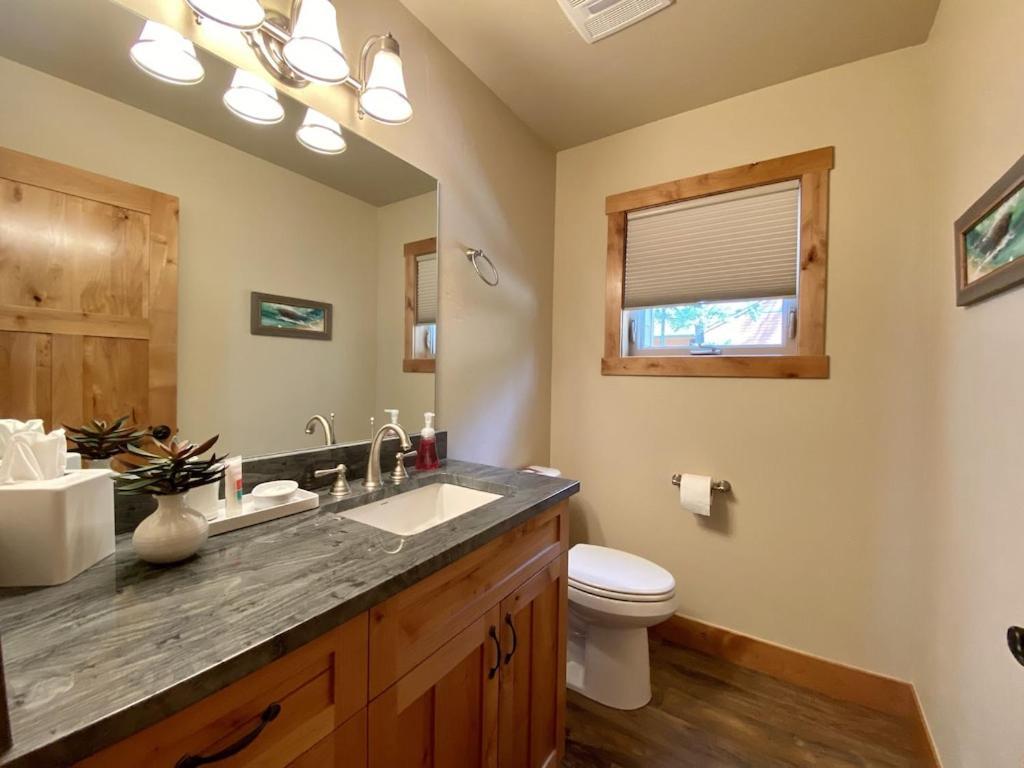 Townhome Next To Clubhouse In Exclusive Eagle Bend - The Glacier Bigfork Exteriér fotografie