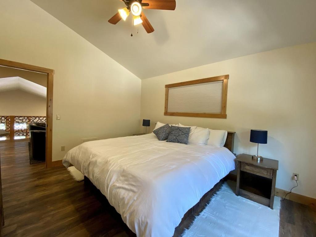 Townhome Next To Clubhouse In Exclusive Eagle Bend - The Glacier Bigfork Exteriér fotografie