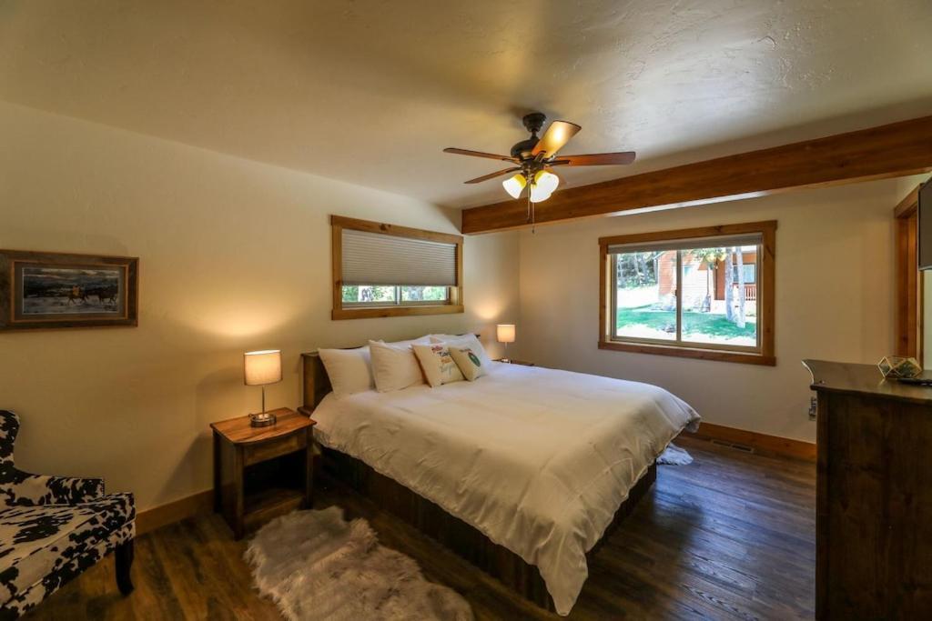 Townhome Next To Clubhouse In Exclusive Eagle Bend - The Glacier Bigfork Exteriér fotografie